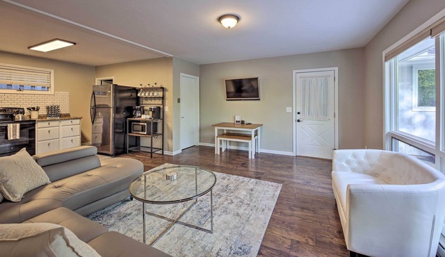 Modern Sister Bay Condo < 1 Mile to Beach!