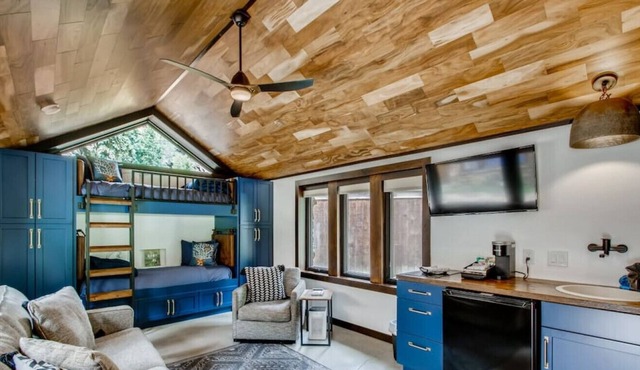 MODERN Small Cabin near the creek
