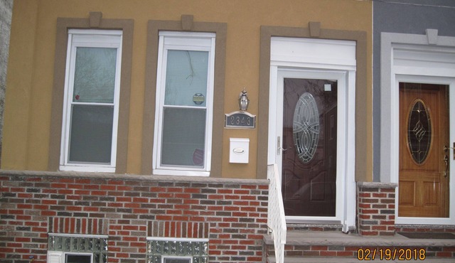 Modern, SMELLS NEW, CLEAN, Affordable! 4 Smart TV's! All PARTIES are WELCOME