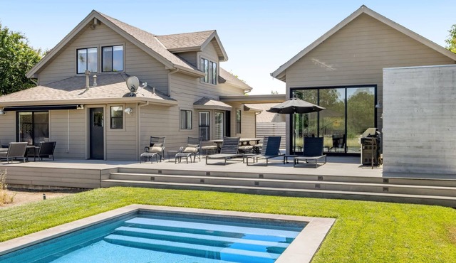 Modern Sonoma Home w Private Pool & Vineyard Views