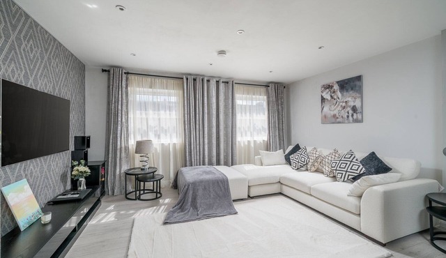 Modern South Wimbledon Stay
