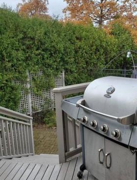 Modern & Spacious 2 Bedrooms+2 Bathrooms Bungalow in Oakville