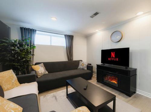 Modern & Spacious 2BR 2BA Suite All Amenities Included