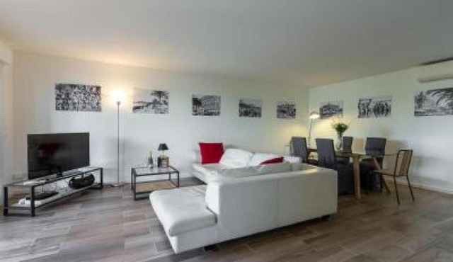 Modern spacious 3 Bed 2 Bath Apt in quiet residential area of Cannes walking distance to Croisette 1769