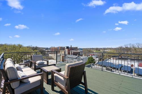 Modern & Spacious 3bd 3ba RoofDeck