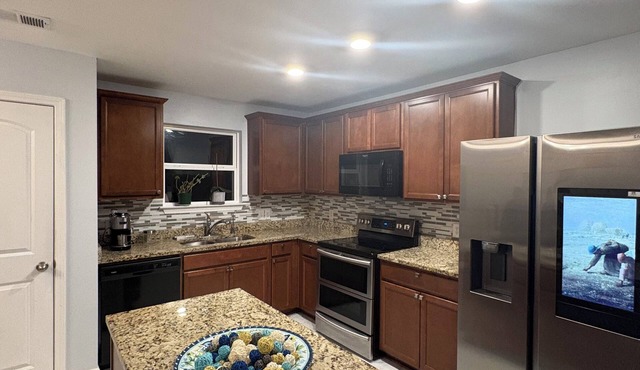 Modern, spacious and comfortable home in Murfreesboro near Nashville.
