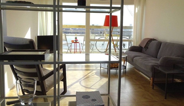 Modern spacious apartment near The Tower