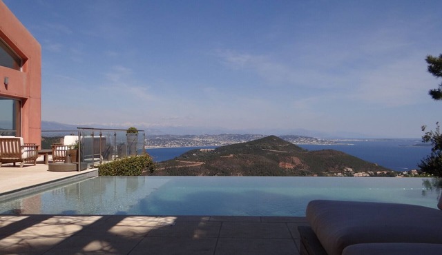 Modern Spacious 4 Ensuite Bedroom Villa with spectacular views