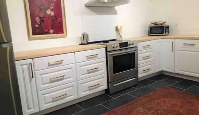 Modern spacious hidden gem close 2 ❤️ of DT Casper