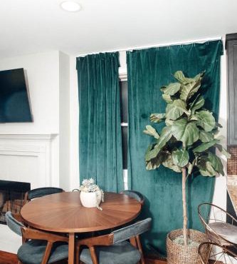 Modern & Spacious Stay by Northwestern Hospital Bronzeville