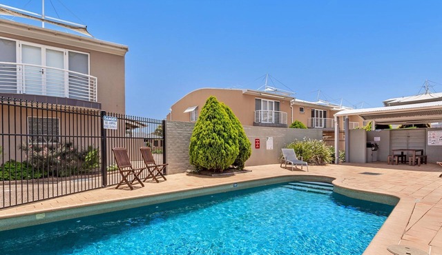 Modern spacious townhouse