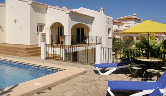 Modern, spacious villa in enclosed and secluded garden and private pool