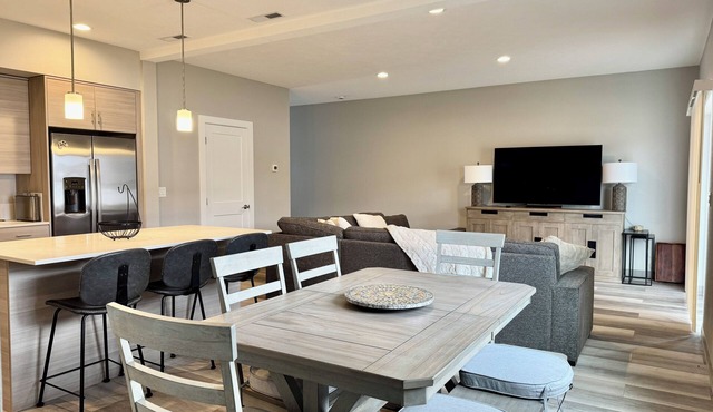 Modern Spokane Valley Retreat Spacious Stylish Great for Families & Groups