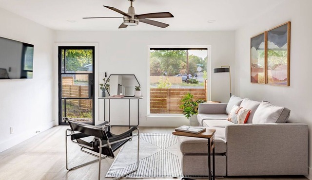 Modern St. Elmo 2 Bedroom 10 Min- Downtown/Zilker