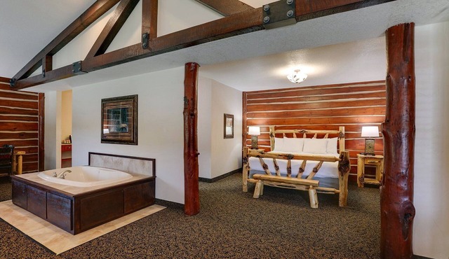 Modern Stay in Johnston | 1 Unit | Easy Access to Downtown Des Moines
