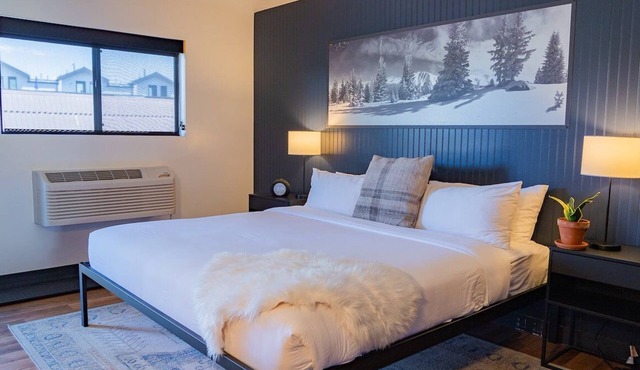 Modern Stay Near Downtown Winter Park with Hot Tubs & Gym Access