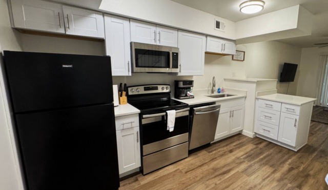 Modern Stay Near UAMS, Downtown & Attractions