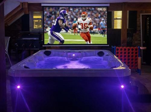 Modern Stays with Hot Tub and Pool