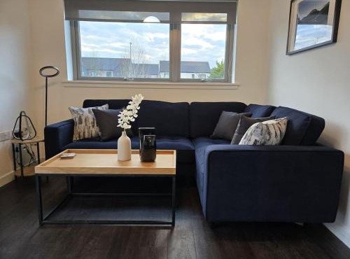 Modern Stirling Apartment - Free Parking