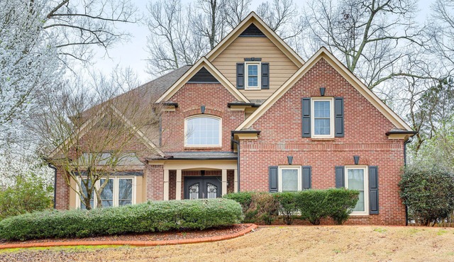 Modern Stone Mountain Home w/Spacious Deck, Grill