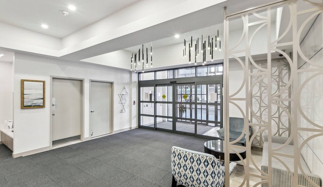 Modern Studio Condo DT Toronto