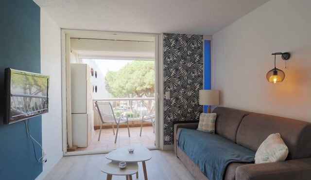 Modern studio for 4 people with parking