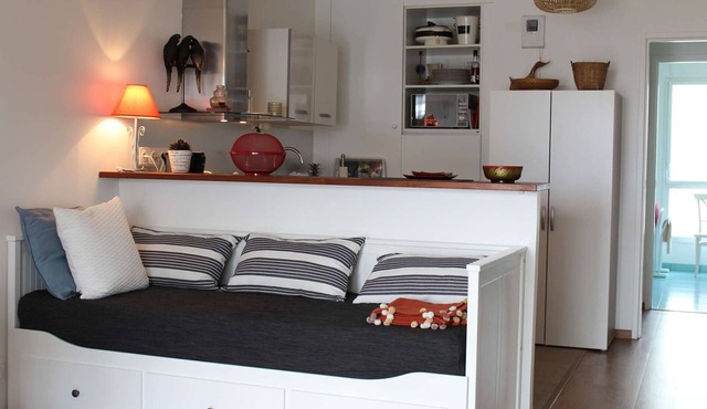 Modern Studio in Central La Baule with Terrace and Garage, Steps from Beach and Shops