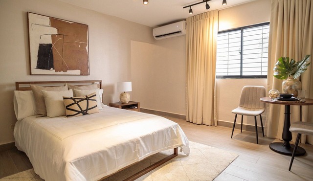 Modern studio in Gazcue: minutes from Colonial Zone & Incipler