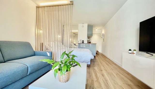 Modern Studio + Pool Monaco Area