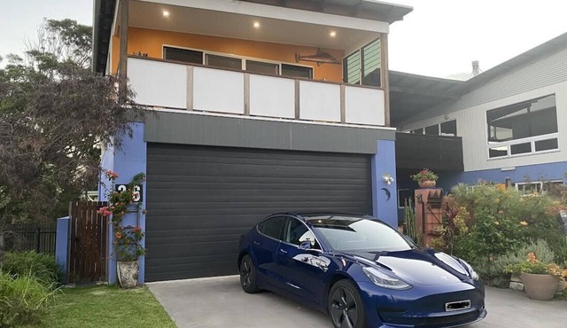 Modern Studio right at Narrawallee Beach