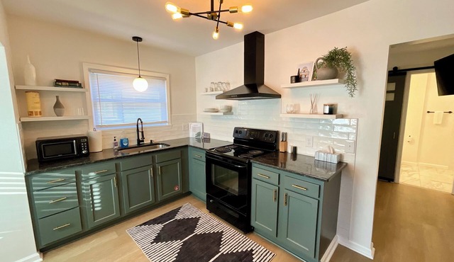 Modern Studio - Stylish Apartment in Downtown Lexington