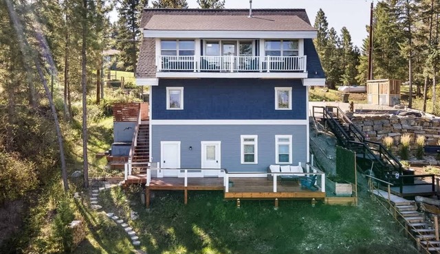 Modern Studio with Lake View & Private Entrance – Monthly Rental