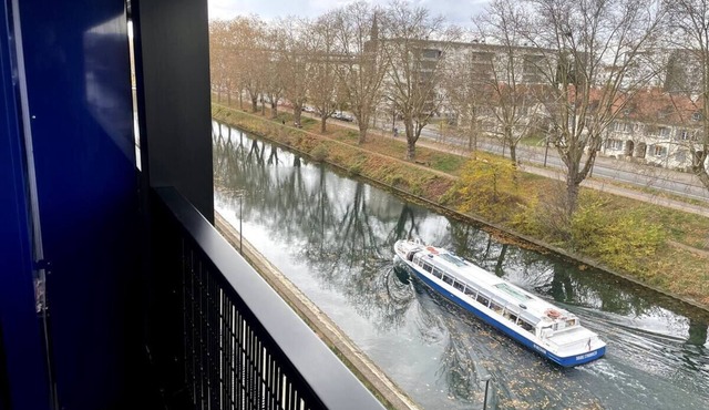 MODERN STUDIO WITH VIEW