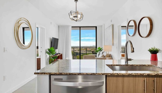 Modern & Stylish 2-Bedrooms in Luxury Dt Doral