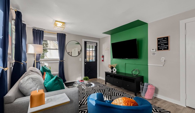 Modern & Stylish Fenton Retreat: Walk to Downtown!