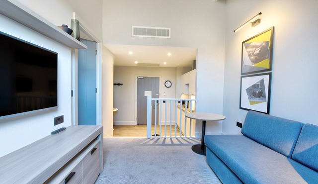 Modern Suite in the heart of Dundee