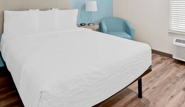 Modern Suite with Kitchen Near Greenville Airport – 10 Min Drive for Travelers