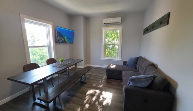 Modern Sun-Filled 2nd Story