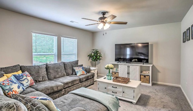 Modern Sunset Beach Rental - 2 Mi to Golfing!