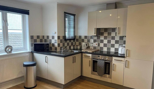 Modern The Mews Apartment