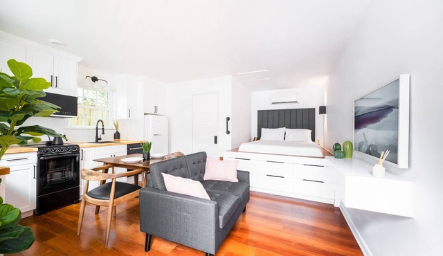 Modern Tiny Home! Minutes from Downtown!