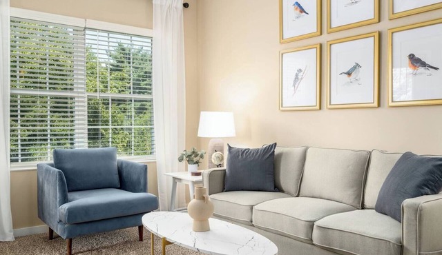 Modern Top-Floor 1BR Near Data Centers | Monthly