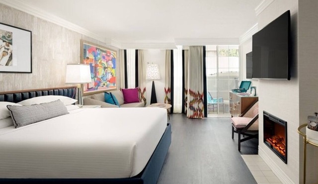 Modern Top Floor Unit w Balcony! | Pool, Gym, Tennis Court, Sauna, Pet-Friendly!