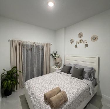 Modern townhome with kitchen and backyard access