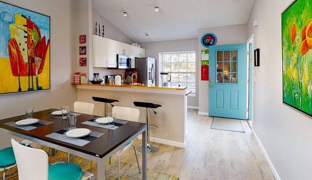 Modern Townhouse Easy Walking Distance to the Beach. Large Private Rec Room. Pool. Great Location.