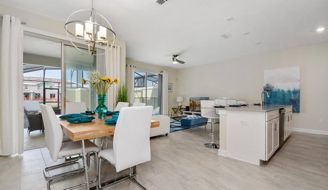 Modern Townhouse 4Bed/3Bath/Pool/5Min Disney