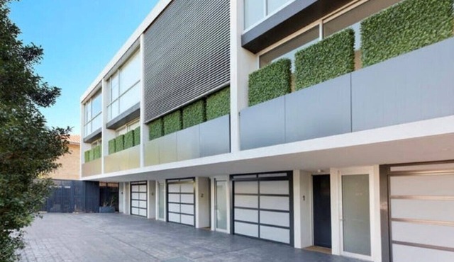 Modern townhouse in Waverley