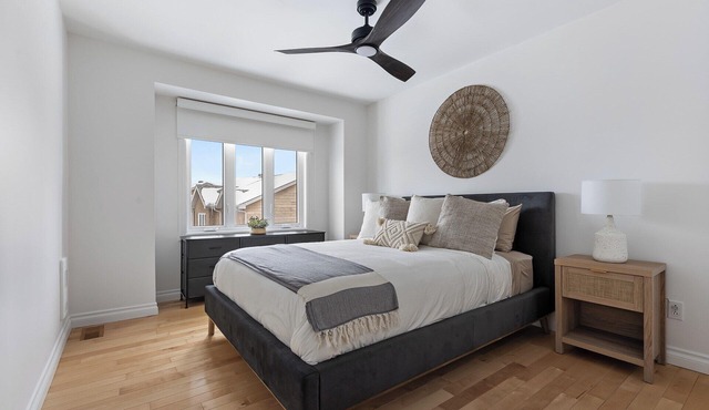 Modern Townhouse Near Gatineau Park & Ottawa