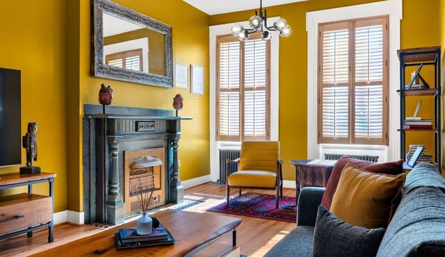 Modern Traveler`s Loft| Walkable, Pet-Friendly