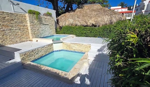 Modern Tropical Cabarete Studio: Pools & BBQ